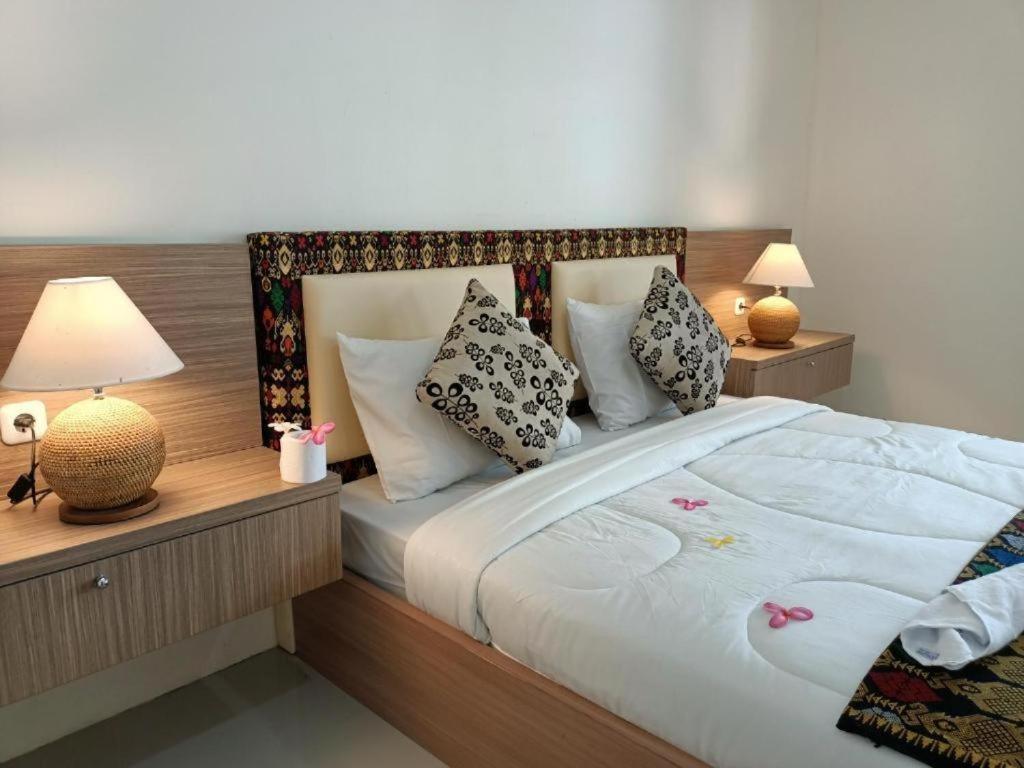 Sapak Bungalow Selong Belanak Luaran gambar